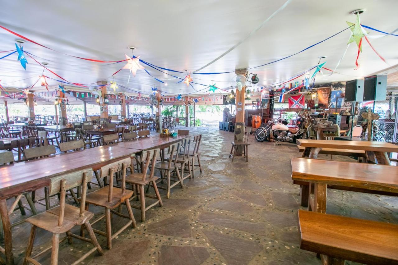 Capital O 1110 Khaoyai Cowboy City Resort ムーシ エクステリア 写真